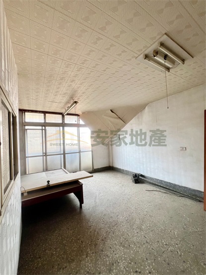 斗六北平路透天店面房屋室內格局與周邊環境