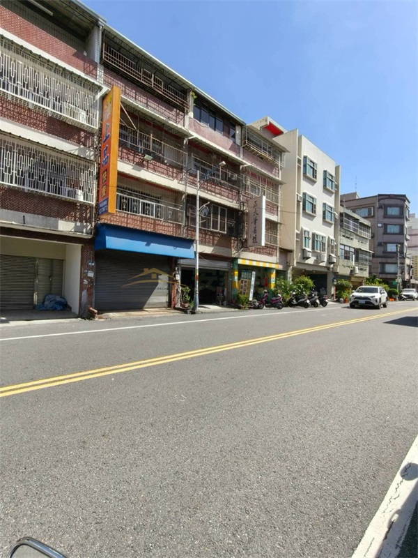 斗六北平路透天店面房屋室內格局與周邊環境