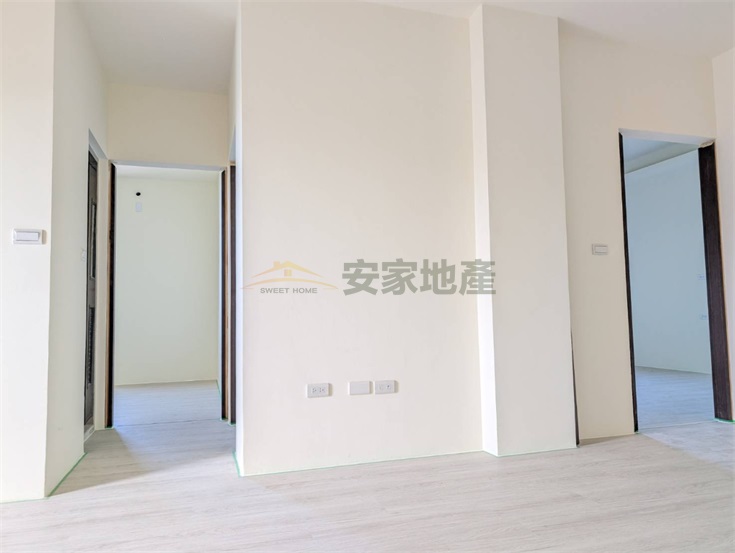 梅林觀日2C全新完工三房+車位房屋室內格局與周邊環境