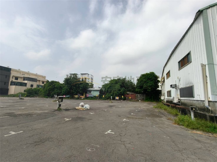 土庫夜市建地房屋室內格局與周邊環境