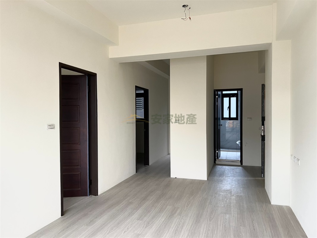 斗六石榴全新二房+平車房屋室內格局與周邊環境