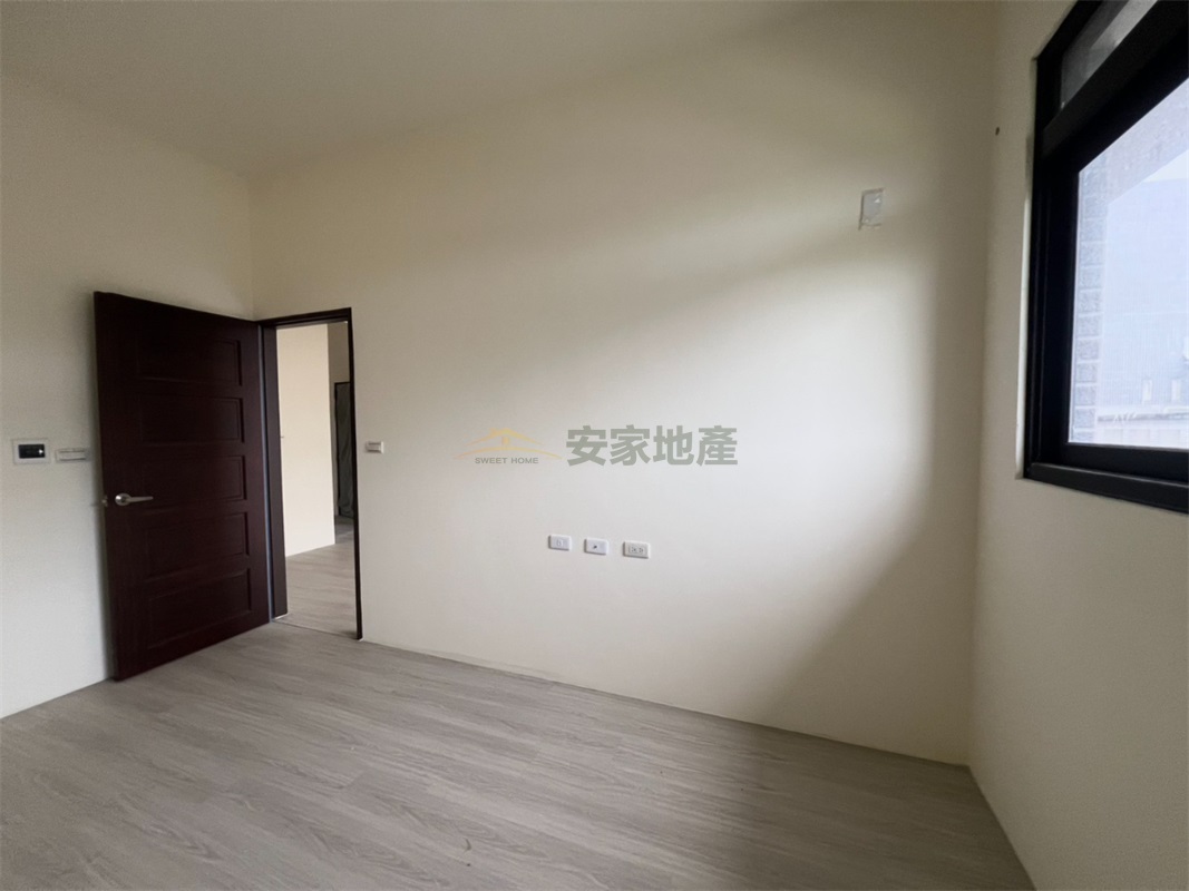 斗六石榴全新二房+平車房屋室內格局與周邊環境