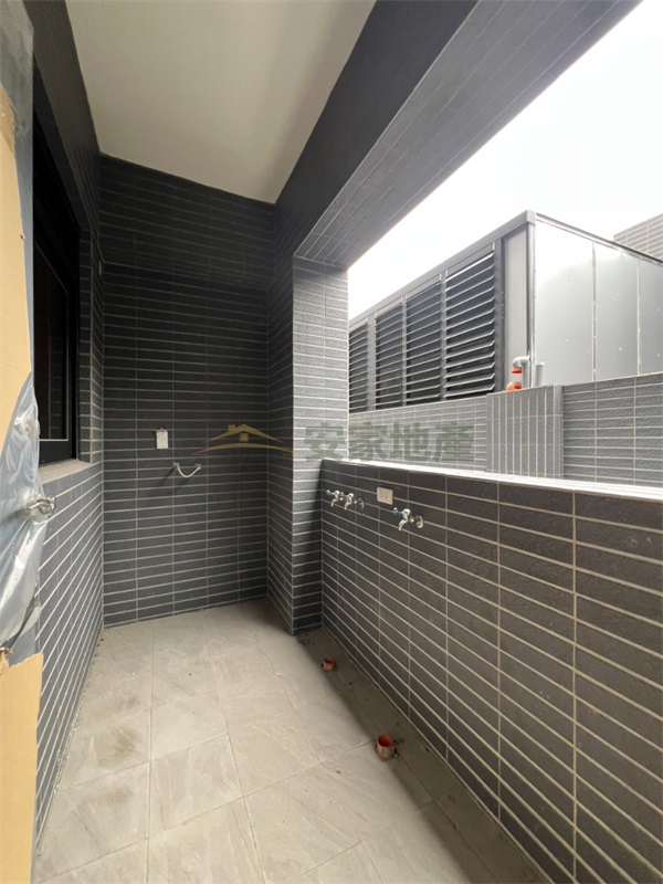 斗六石榴全新二房+平車房屋室內格局與周邊環境