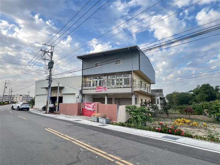正10米大面寬店面房屋室內格局與周邊環境