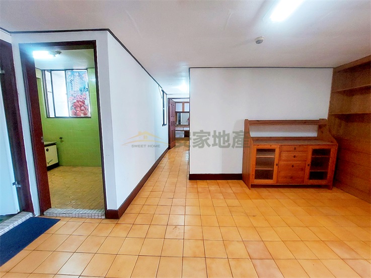 中正路萬勝賓館2房美華廈房屋室內格局與周邊環境