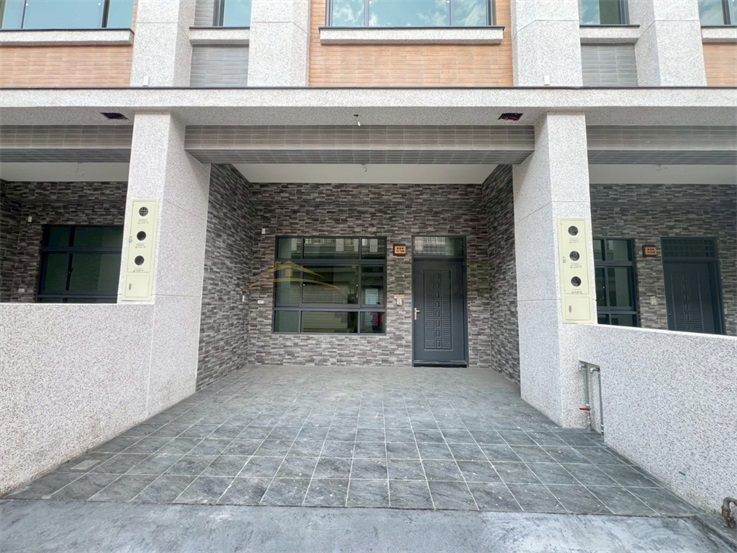 近福興工業區全新前庭別墅(4戶房屋室內格局與周邊環境