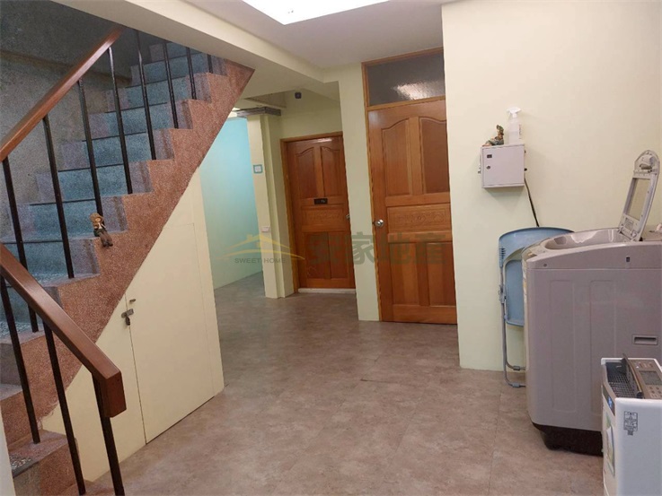 中山路一彎近秀傳16間套房房屋室內格局與周邊環境