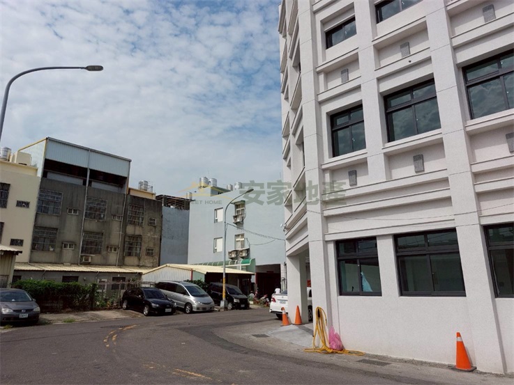 竹和路慶來竹和電梯新墅B區(四房屋室內格局與周邊環境