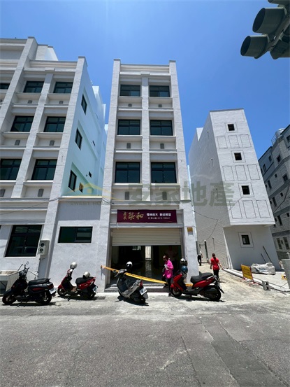 竹和路慶來竹和電梯新墅B區(四房屋室內格局與周邊環境