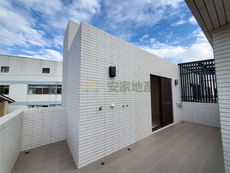 永芳全新電梯美寬墅房屋室內格局與周邊環境