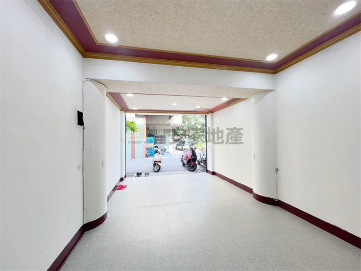 花壇中正路一彎透天房屋室內格局與周邊環境