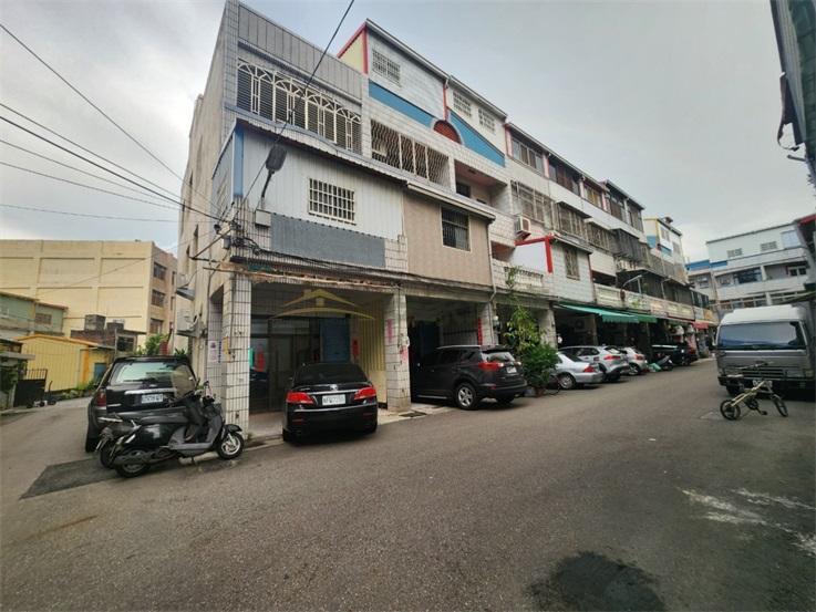 花壇台中銀行旁邊間美透天房屋室內格局與周邊環境