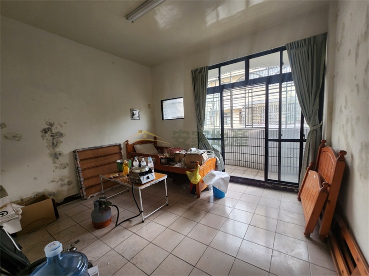 花壇台中銀行旁邊間美透天房屋室內格局與周邊環境