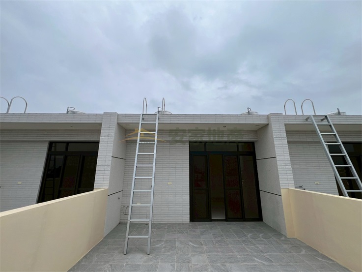 埔鹽國中旁全新三樓美墅房屋室內格局與周邊環境