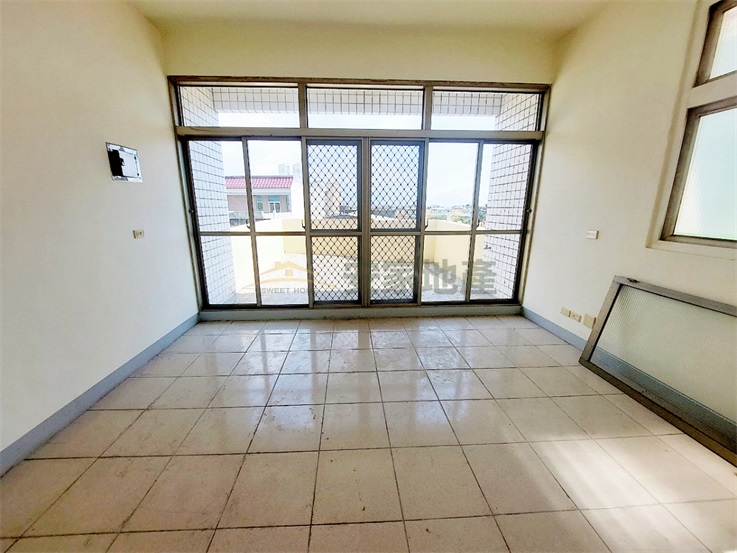 和美東發路邊間店住房屋室內格局與周邊環境