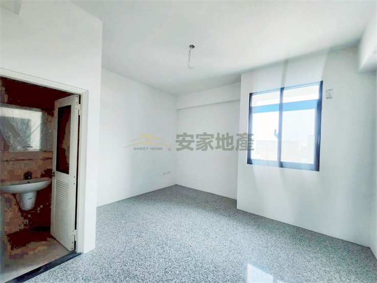 近明正國小全新角間電梯別墅房屋室內格局與周邊環境