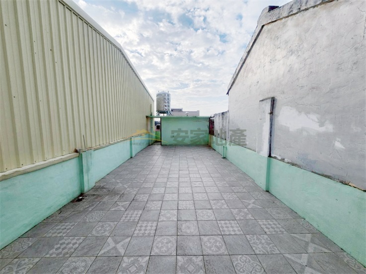員基對面現有收租金店住房屋室內格局與周邊環境