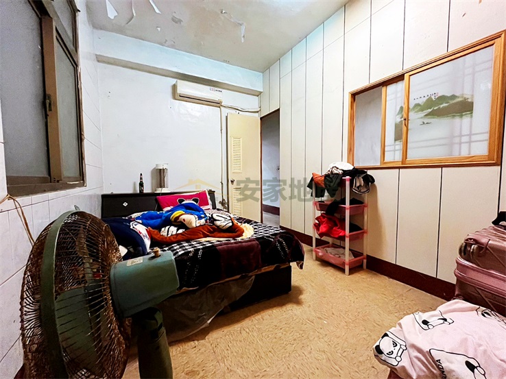 和頭路靜巷透天房屋室內格局與周邊環境
