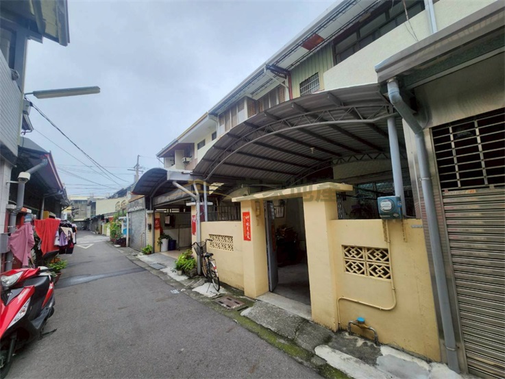 近田中黃昏市場大面寬透天房屋室內格局與周邊環境