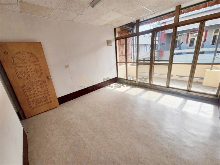 員林近員鹿路透天房屋室內格局與周邊環境