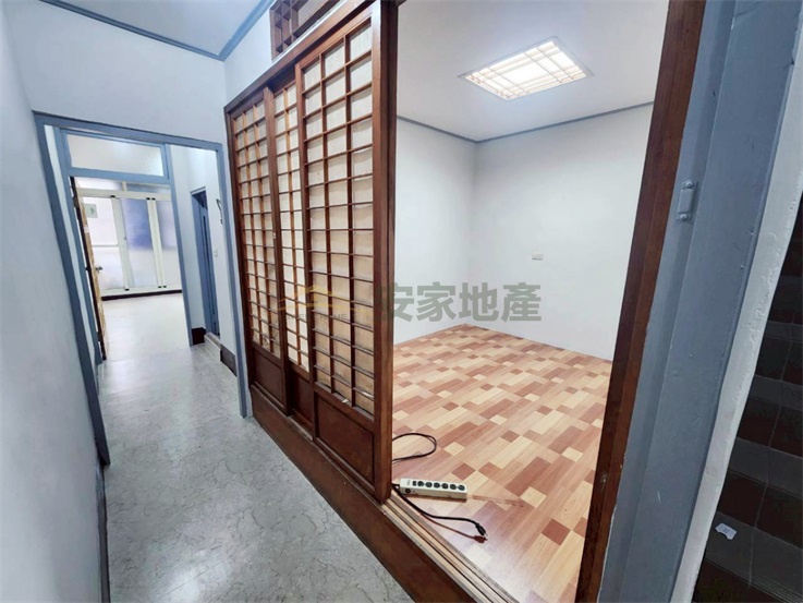員林近員鹿路透天房屋室內格局與周邊環境