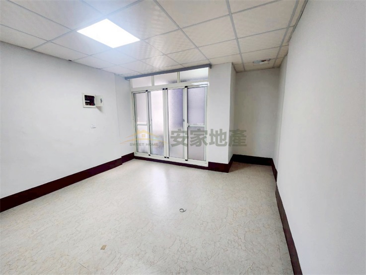 員林近員鹿路透天房屋室內格局與周邊環境