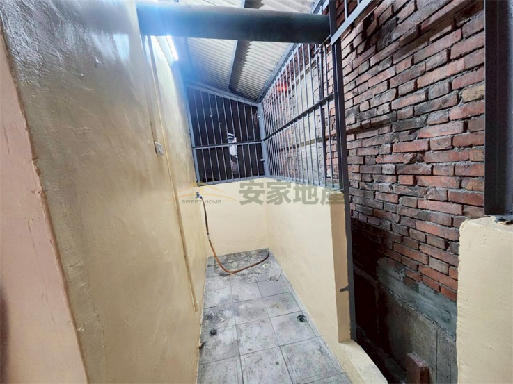 員林近員鹿路透天房屋室內格局與周邊環境