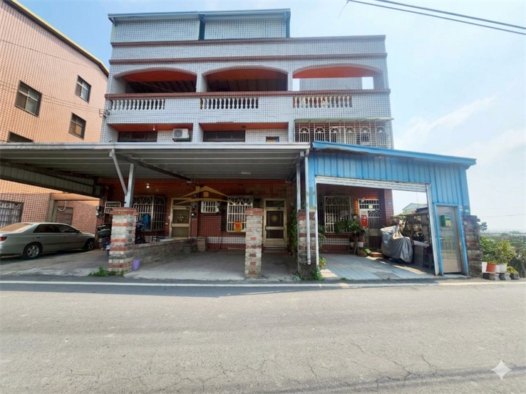 近田中高鐵前院停車美透天房屋室內格局與周邊環境