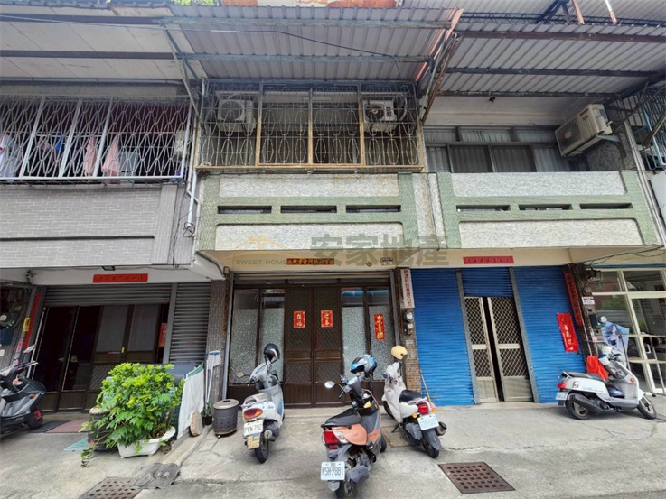 員林游泳池旁美透天房屋室內格局與周邊環境