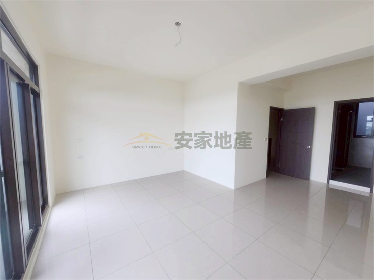 田中君順全新雙車別墅房屋室內格局與周邊環境