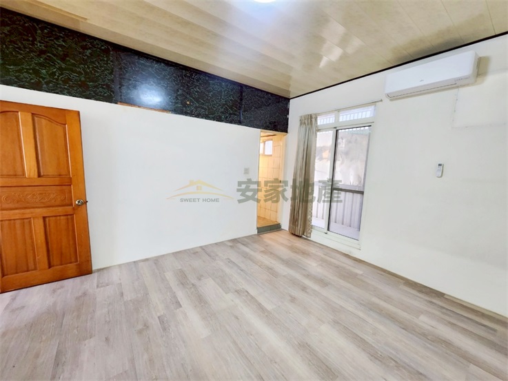 近文德宮活巷大面寬美透天房屋室內格局與周邊環境