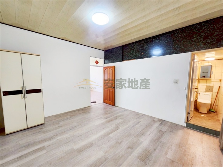 近文德宮活巷大面寬美透天房屋室內格局與周邊環境