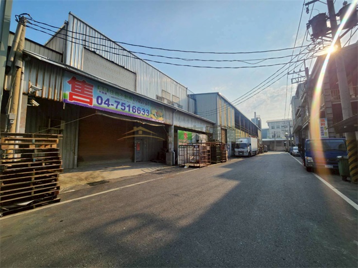 花壇中山路旁丁建大面寬廠房房屋室內格局與周邊環境