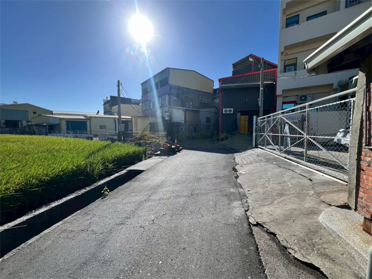 秀水黃昏市場旁農地附廠房房屋室內格局與周邊環境