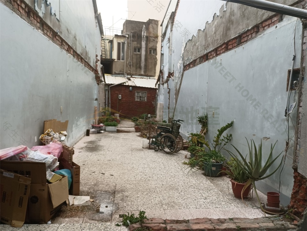 民族商圈稀有建地房屋室內格局與周邊環境