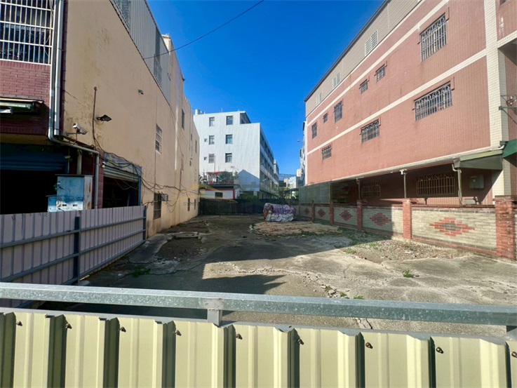 彰化近信義國小住宅區空地房屋室內格局與周邊環境