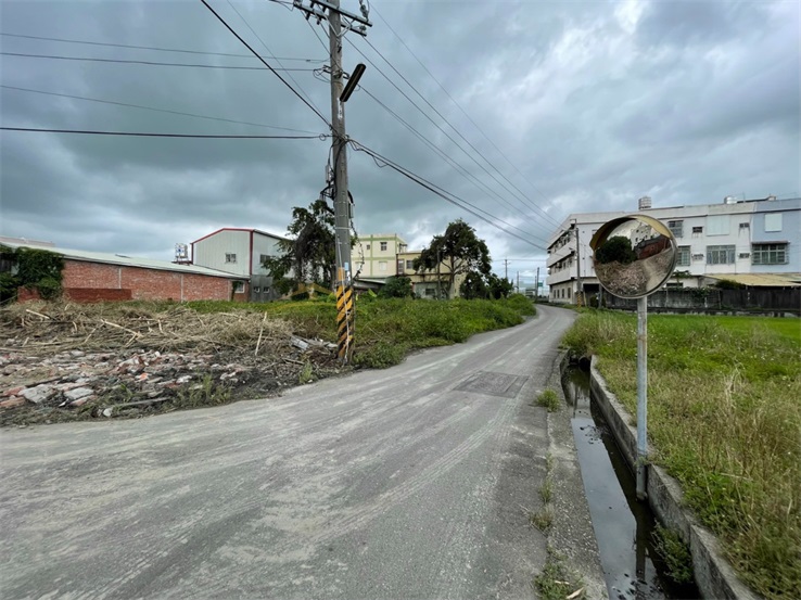 秀水秀安百坪美建地房屋室內格局與周邊環境