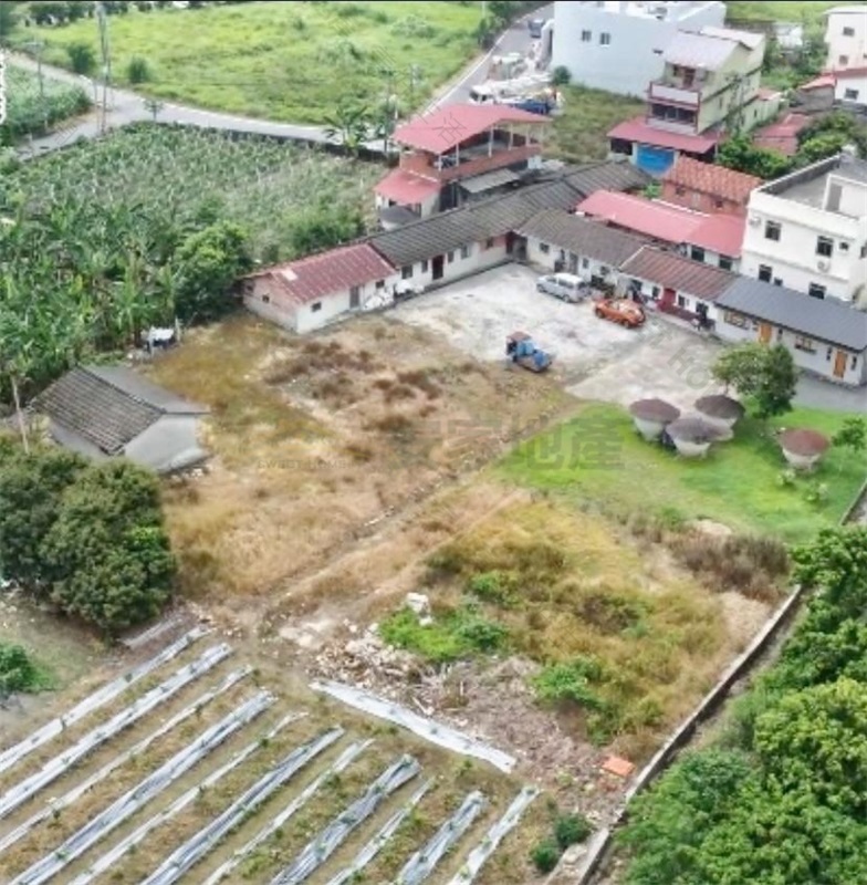 竹山南雲交流道705坪建地房屋室內格局與周邊環境