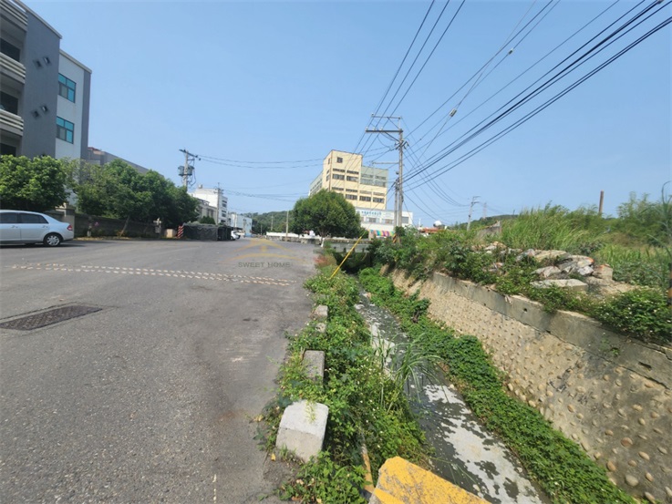 花壇三家段農+丁建房屋室內格局與周邊環境