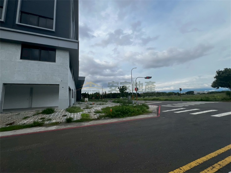 烏日環河段千坪乙工建地5房屋室內格局與周邊環境