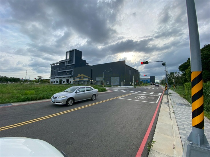 烏日環河段千坪乙工建地5房屋室內格局與周邊環境