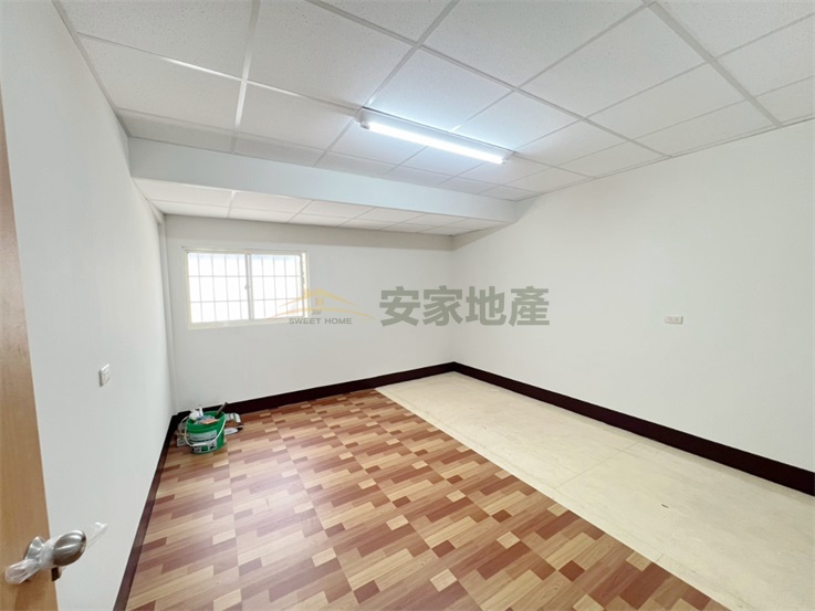 長順街全新整理透天房屋室內格局與周邊環境