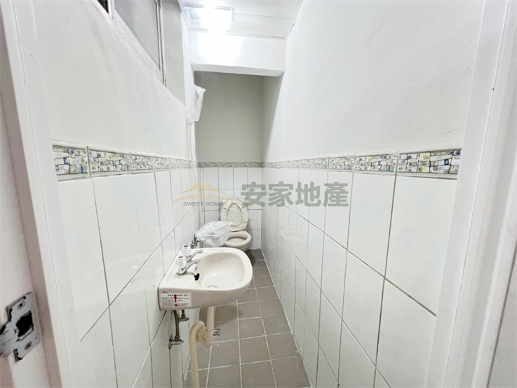 近金馬路低總價透天房屋室內格局與周邊環境