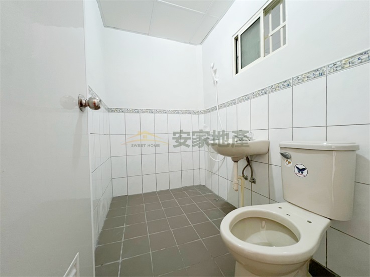 近金馬路低總價透天房屋室內格局與周邊環境