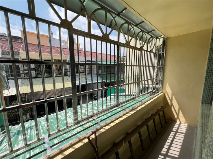 近金馬路低總價透天房屋室內格局與周邊環境