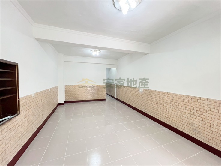 近金馬路低總價透天房屋室內格局與周邊環境