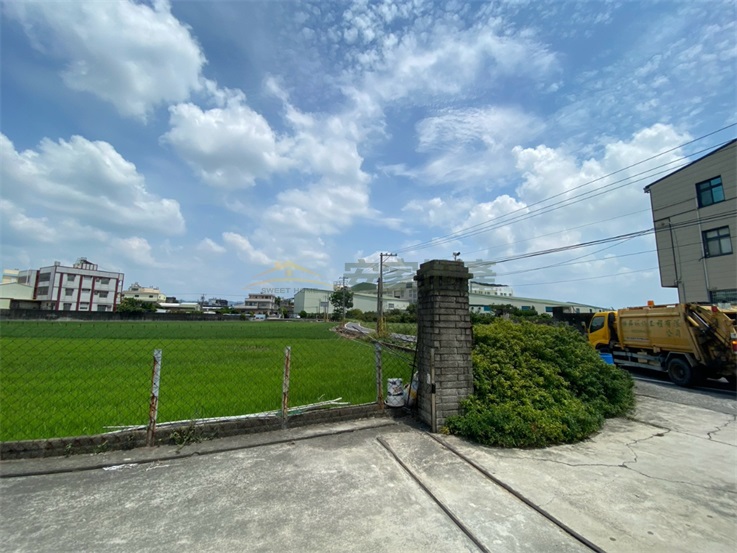 花壇大面寬特登廠房廠住合一房屋室內格局與周邊環境