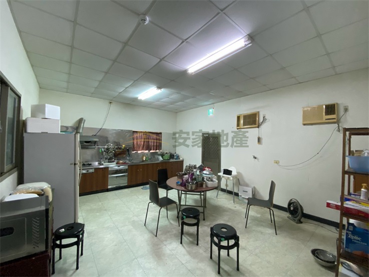 花壇大面寬特登廠房廠住合一房屋室內格局與周邊環境