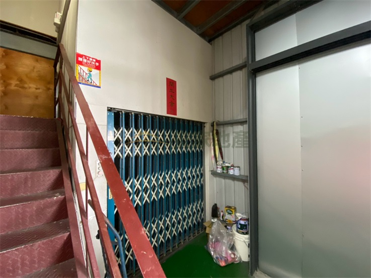 花壇大面寬特登廠房廠住合一房屋室內格局與周邊環境