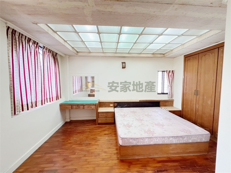 彰化後火車站大面寬美墅房屋室內格局與周邊環境